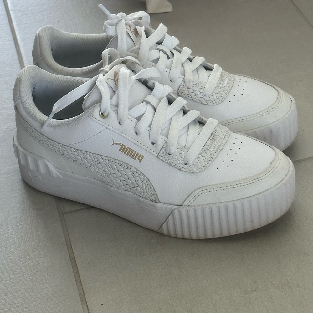 PUMA White Platform Sneakers. Size 7 Gold puma accents with textured strip.